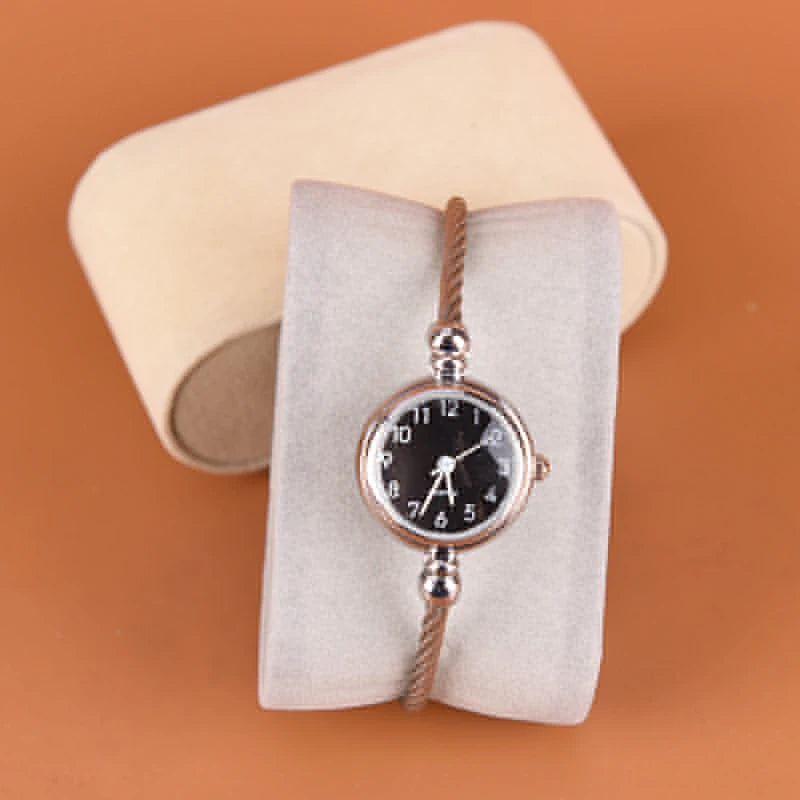1pc Portable Watch Pillows Wristwatch Bracelet Display Pad Storage Box Stand Cushion Qme