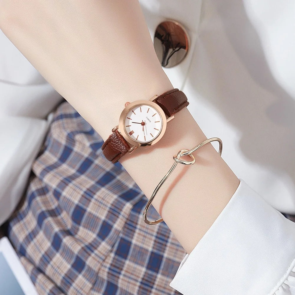 Minimalist White Dial Brown Leather Strap Women Quartz Watch Qme