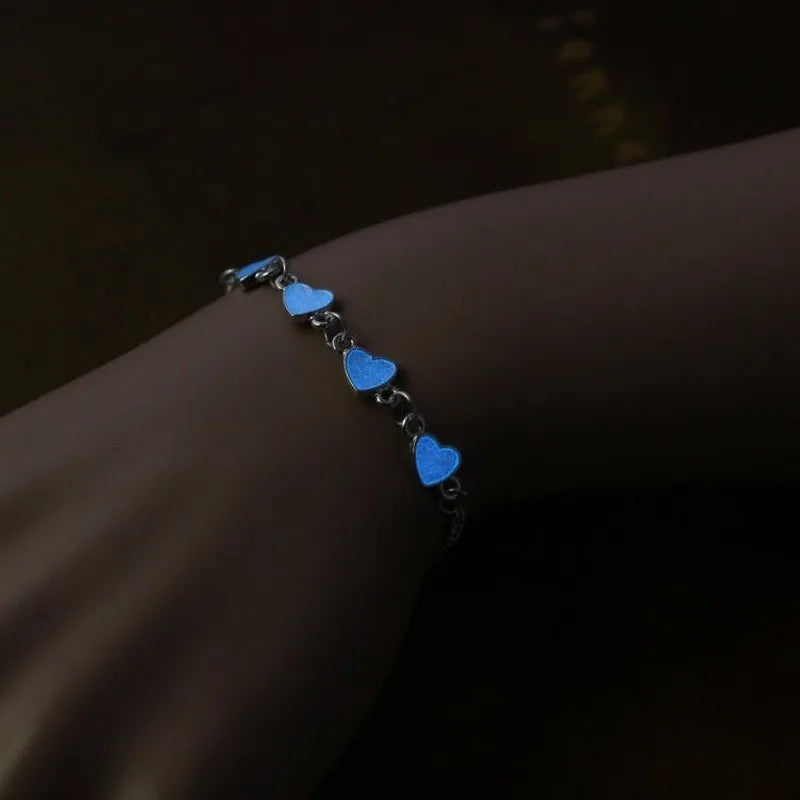 b127 Fashion Fluorescent Bracelets Heart Star Flower Shape Bracelets Glow In The Dark Luminous Bracelet for Women Jewelry Gifts Qme