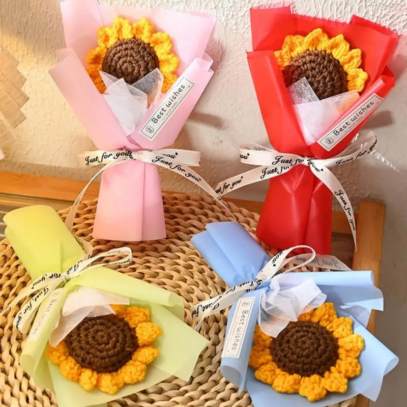 Mini Handmade Yarn Flower Bouquet Crochet Heart Valentine's Day Qme