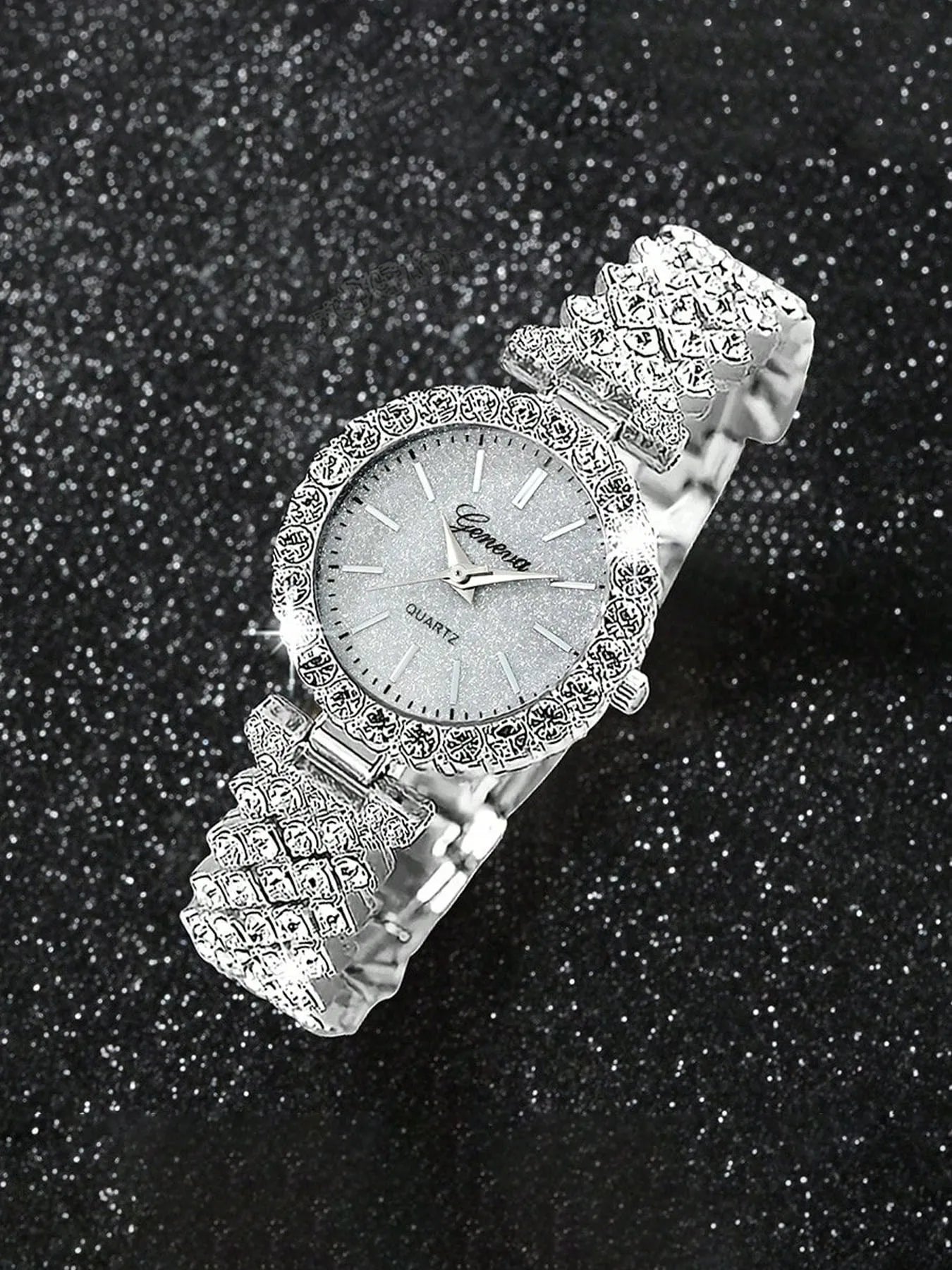 4-piece watch bracelet set, women's diamond quartz watch, women's high-end fashion student watch set Qme