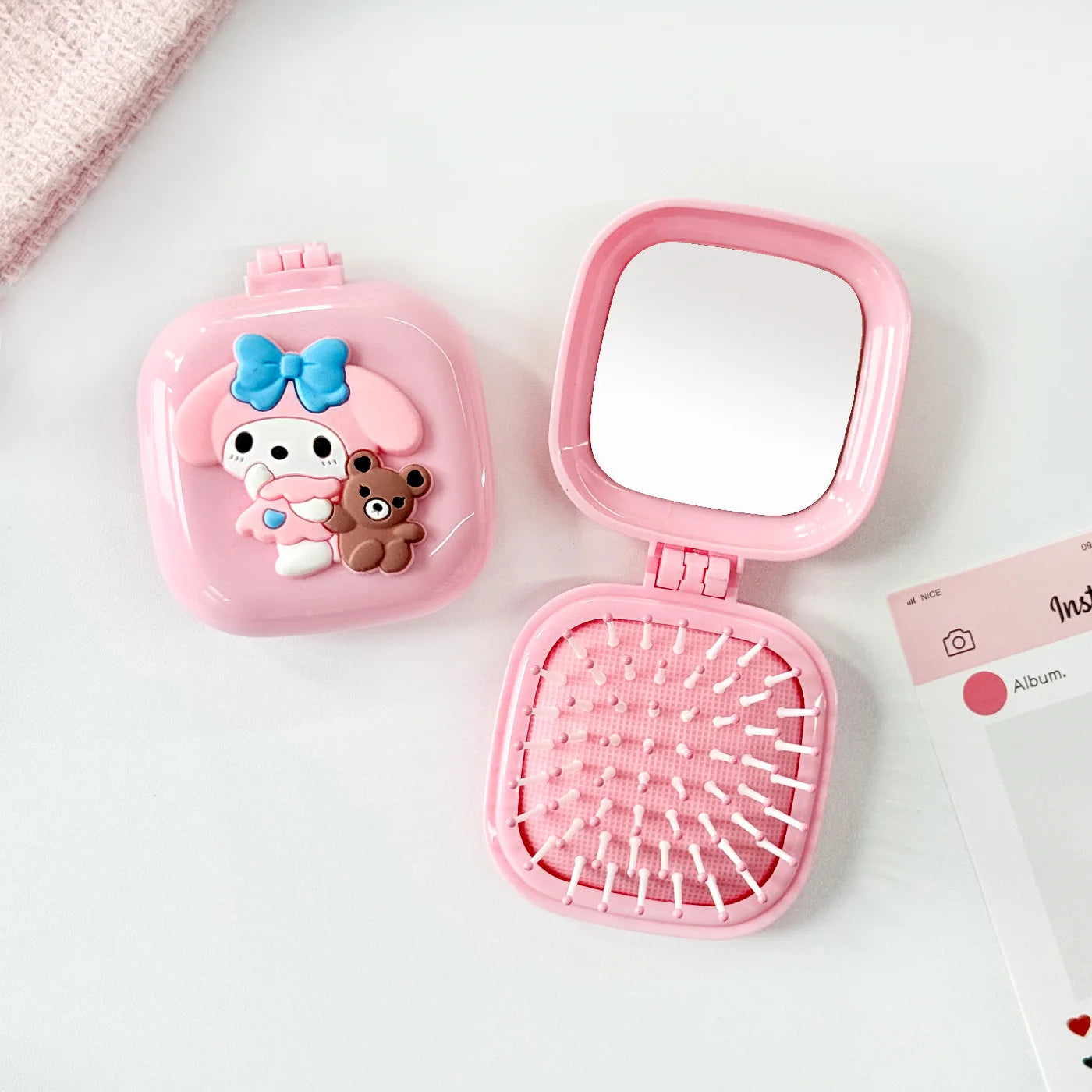 Hello Kitty Cute Folding Air-Cushion Comb Compact and Portable Air-Cushion Comb Air-Cushion Comb with Scalp Massager Qme 4