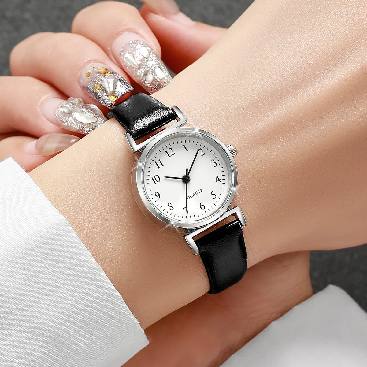 2 pçs/set moda pequeno mostrador feminino relógios de quartzo simples pulseira de couro relógio para meninas reloj mujer Qme WHITE
