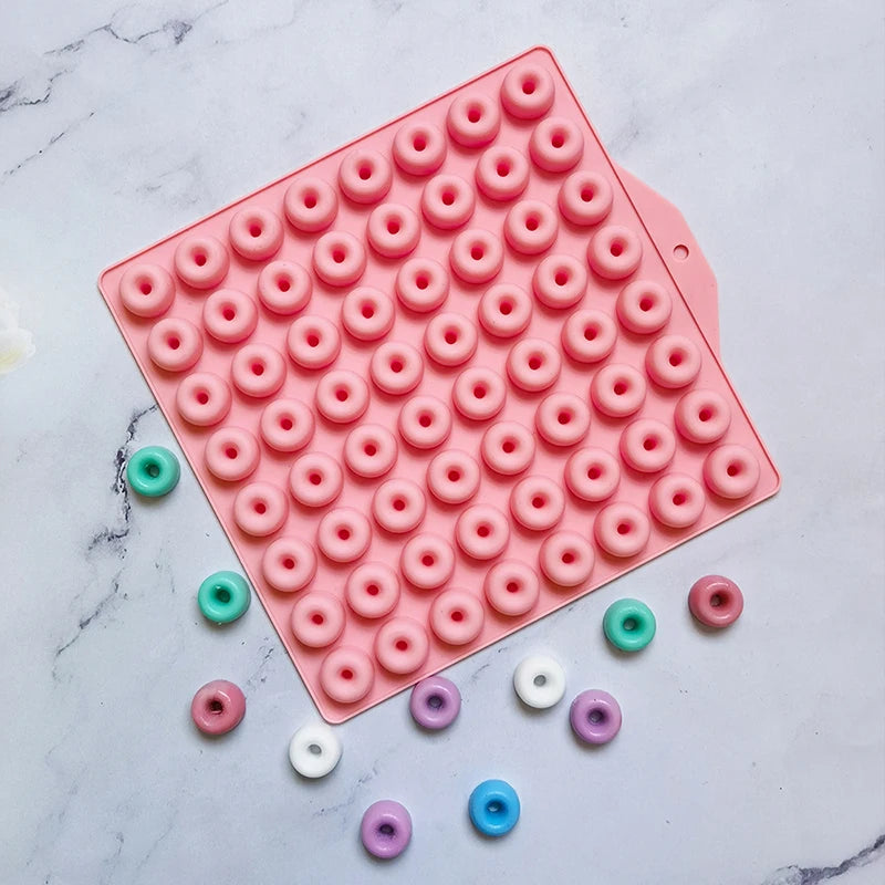^1Pc 64Cavities Mini Doughnut Silicone Molds DIY Chocolate Candy Mold for Muffin Jelly Gummy Hard Candies Baking Mould Qme