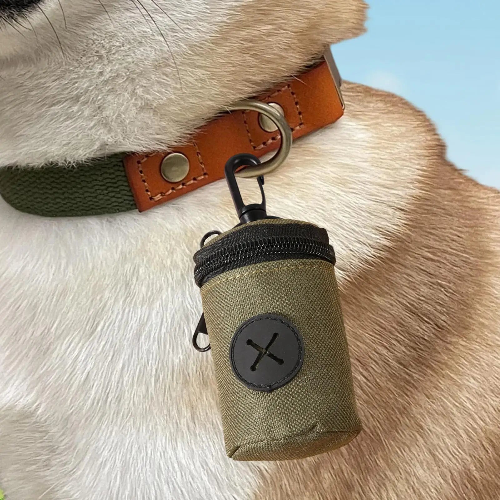 Dog Poop Bag Holder with Zipper Clip Small Pouch Pet Training Poop Bag Dispenser for Pet Puppy Small Medium Large Breed Home Qme