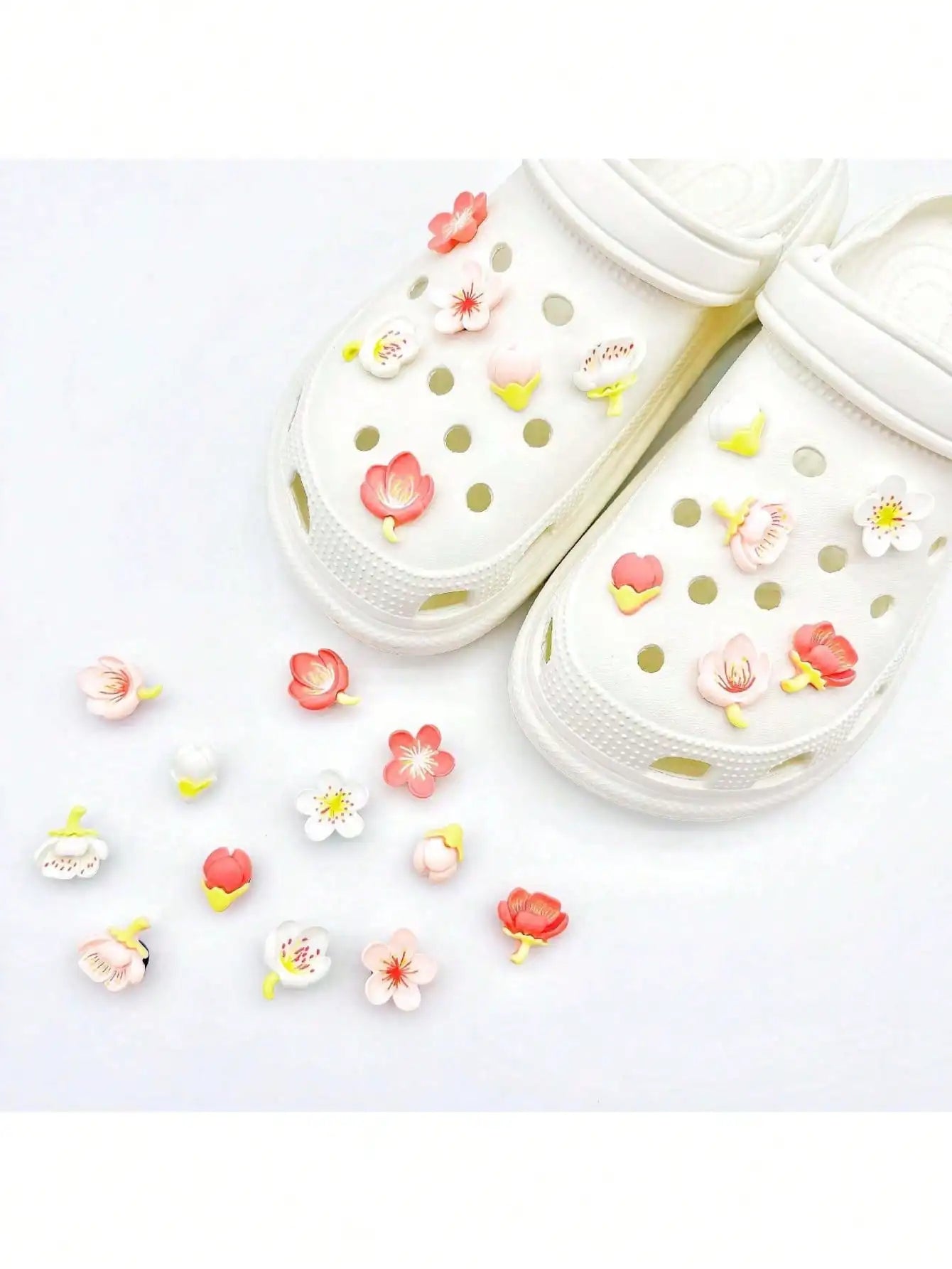 Fashion Pink Flower Cartoon Shoe Decoration Charms Detachable Plastic Qme