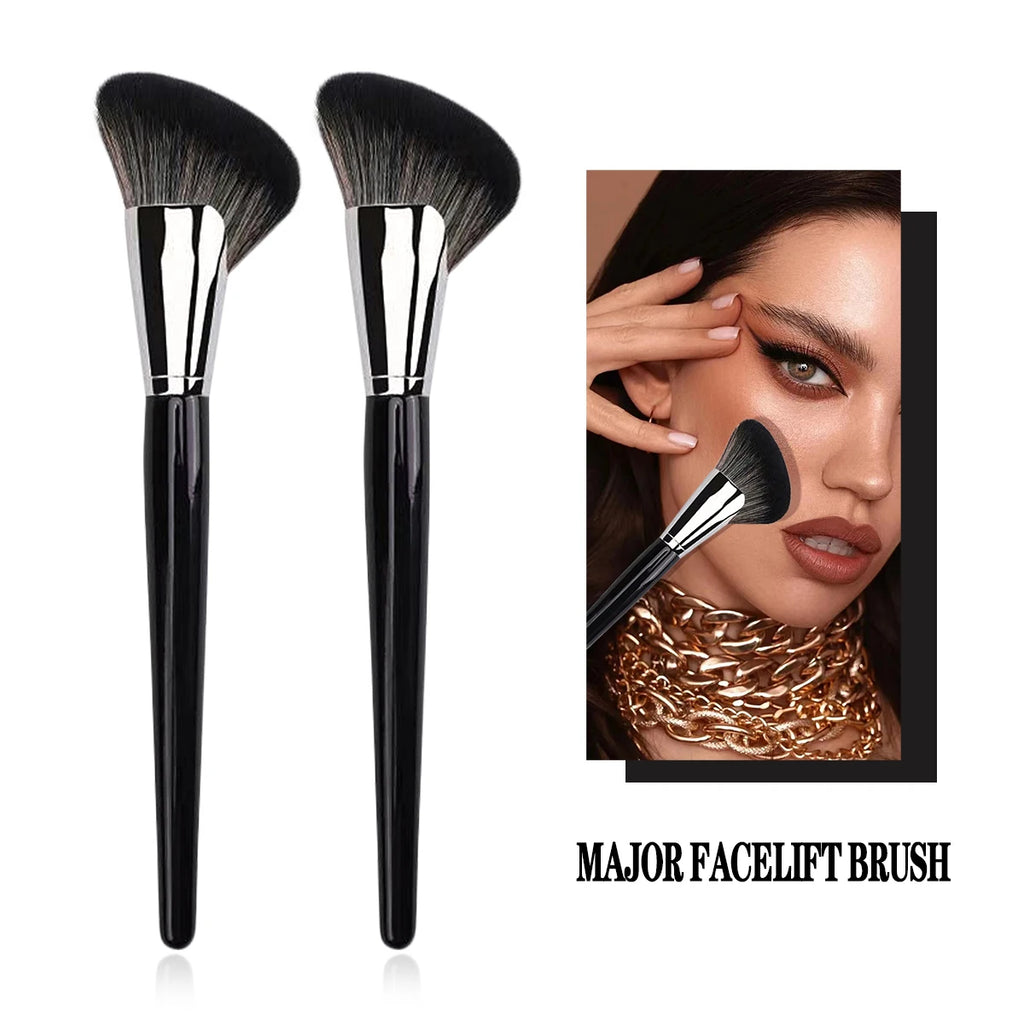 New sickle trimming brush, face side oblique angle shadow brush, face outline silhouette, one-pack fan makeup brush Qme
