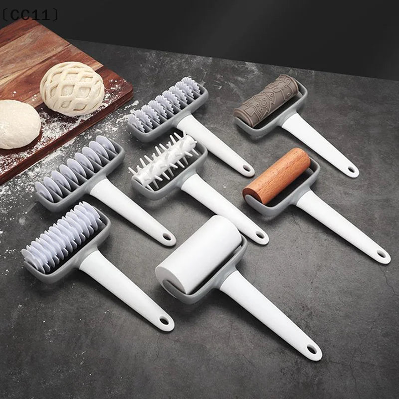 CC11Turning Smooth Baking Tool Cookie Cake Net Dough Roller Cutter Qme