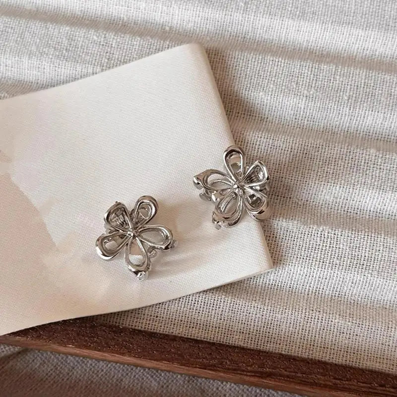 Mini Metal Hair Claw Clip Gold Silver Flower Butterfly Small Shark Qme Silver