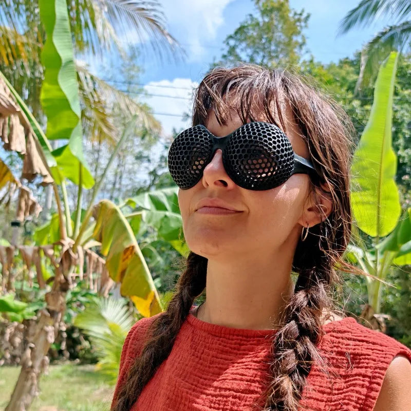 Insect Compound Eye Mesh Sunglasses Retro Grid Design Fun Summer Qme