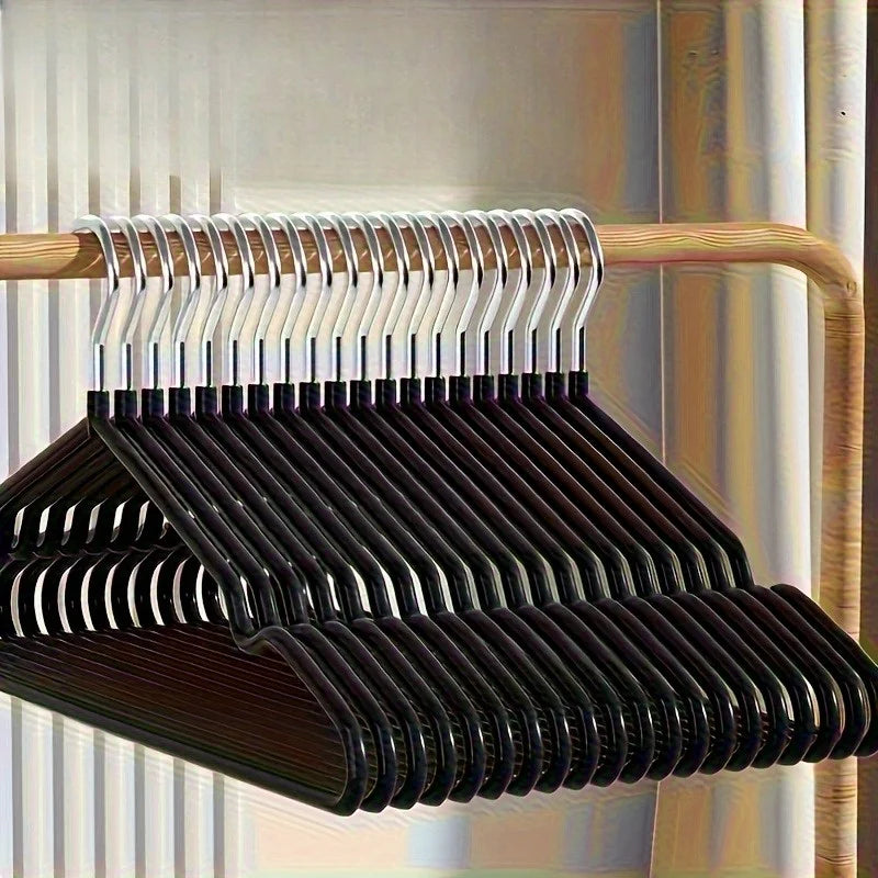 Non-Slip Plastic Clothes Hangers - Space Saving Hangers With Shoulder Grooves Qme