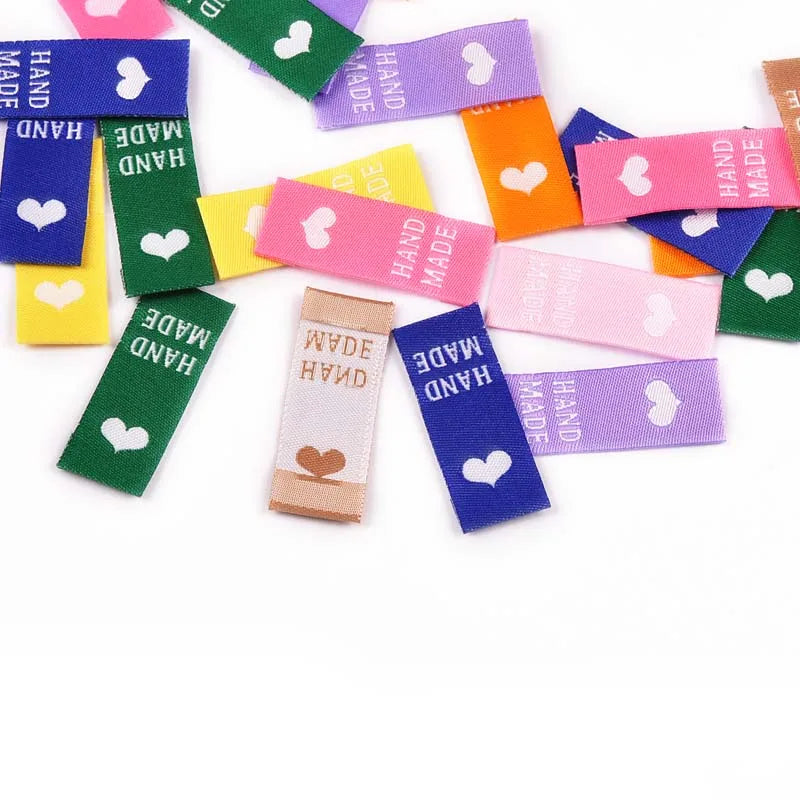 50pcs 15x38mm Mix colour Heart Pattern Label For DIY Handmade Decorative Sewing Accessories Clothing Hat Supplies cp3823 Qme
