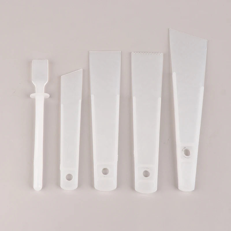 5 PCS Leather Scraper Gumming Board DIY Handmade Leather Tools PP Practical Gluing Leather Accessories. Qme White 5pcs