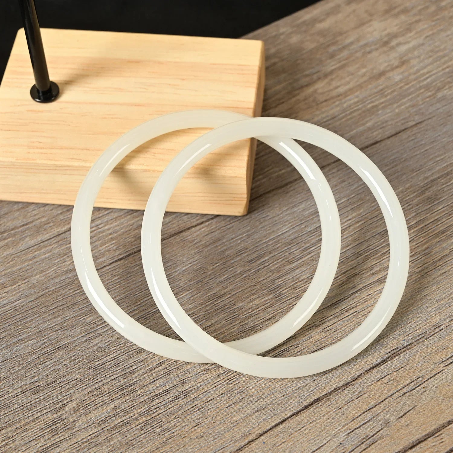 2Pcs/Set Natural Jade Solid Color Jingle Bangles Retro Simple Glass Bracelet Femme Fashion Women's Casual China Jewelry Gifts Qme white 58mm
