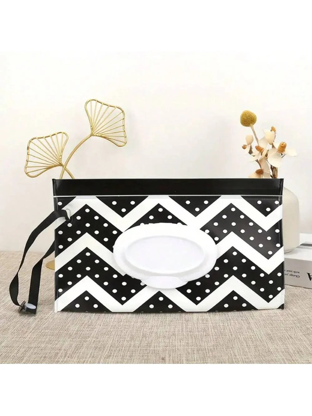 Tissue Holder Reusable Carry Wet Wipe Pouch Storage Case Outdoor Qme