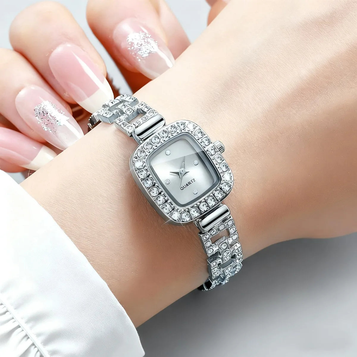 Luxury Gold Square Women Watch Bling Rhinestone Bracelet Quartz Wristwatch Elegant Ladies Dress Clock Reloj Mujer Without Box Qme