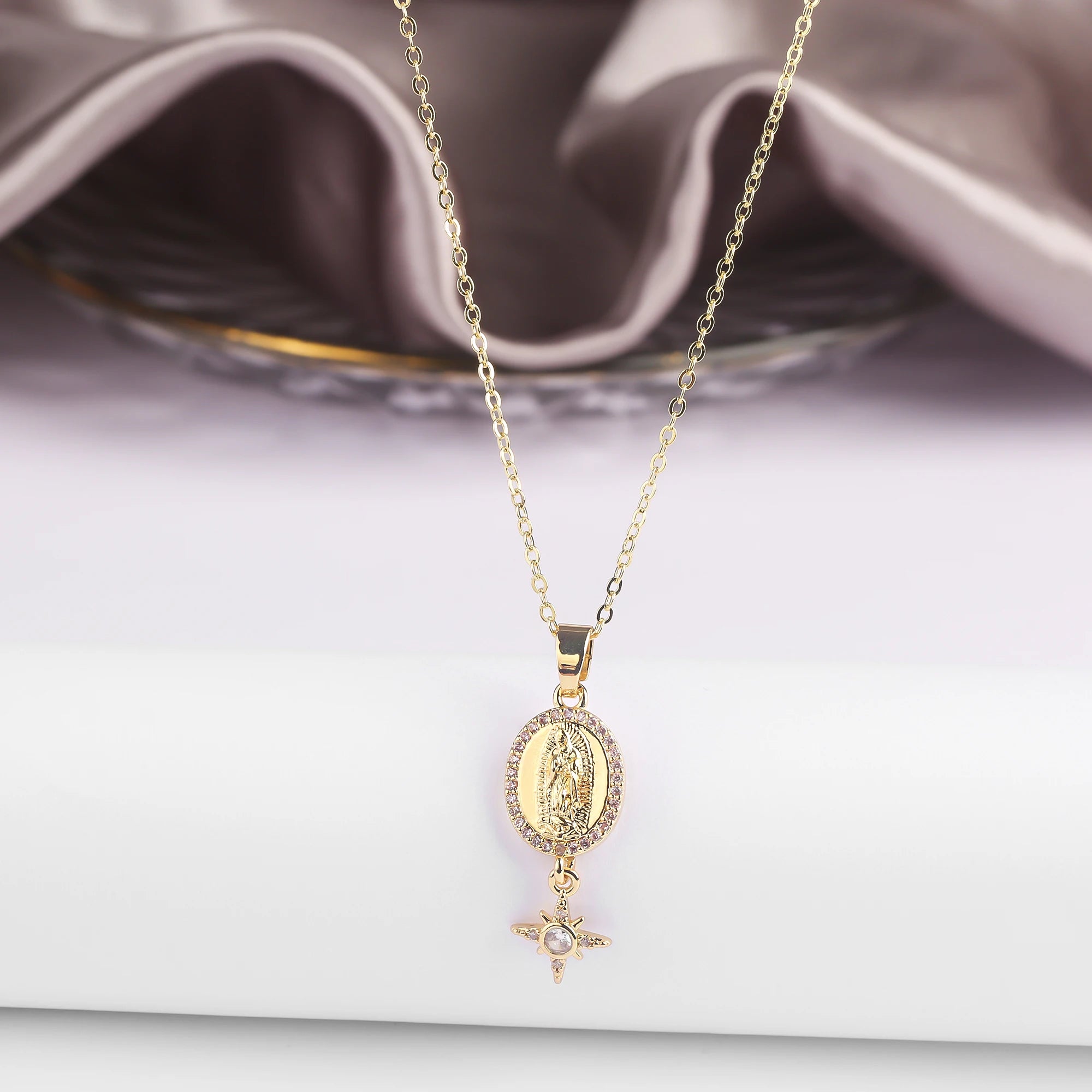 6 Color New Design Cute Female Crystal Zircon Necklace Classic St. Jude Cross Pendant Necklace For Women Men Party Jewelry Gifts Qme Style 5