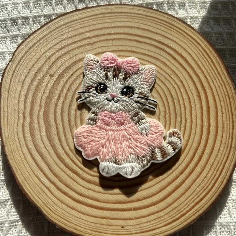 Cute Pink Bow Cat Embroidery Patch Self-adhesive Iron On Patches for Clothing Jeans Backpack DIY Sewing Apparel Sticker Qme