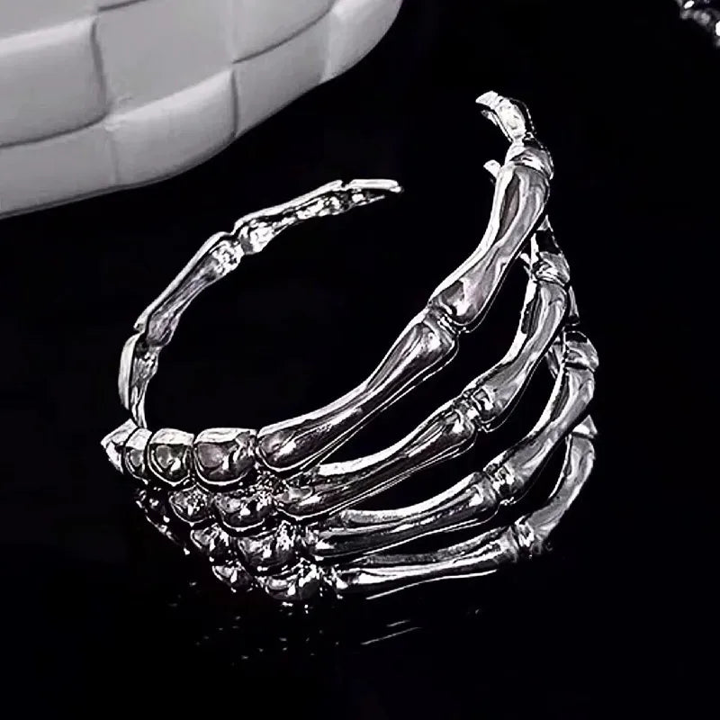New Punk Dark Skull Ghost Claw Bracelet Men and Women Trendy Goth Personality Hip-hop Cuffs Hair Ring Hallowen Gift Qme 1