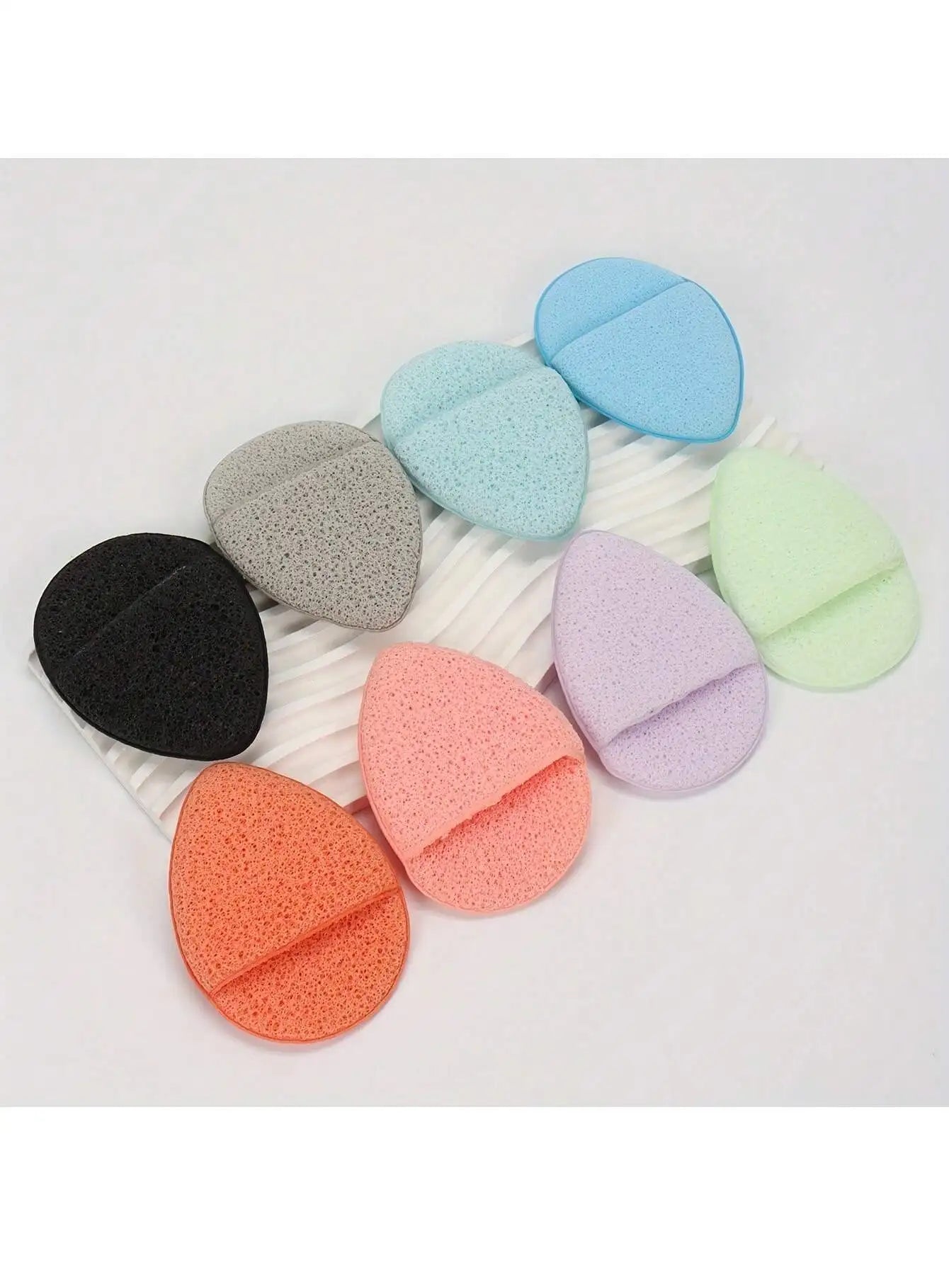 4 Random Gentle Facial Sponges Removes Deep Down Dirt Makeup That Qme