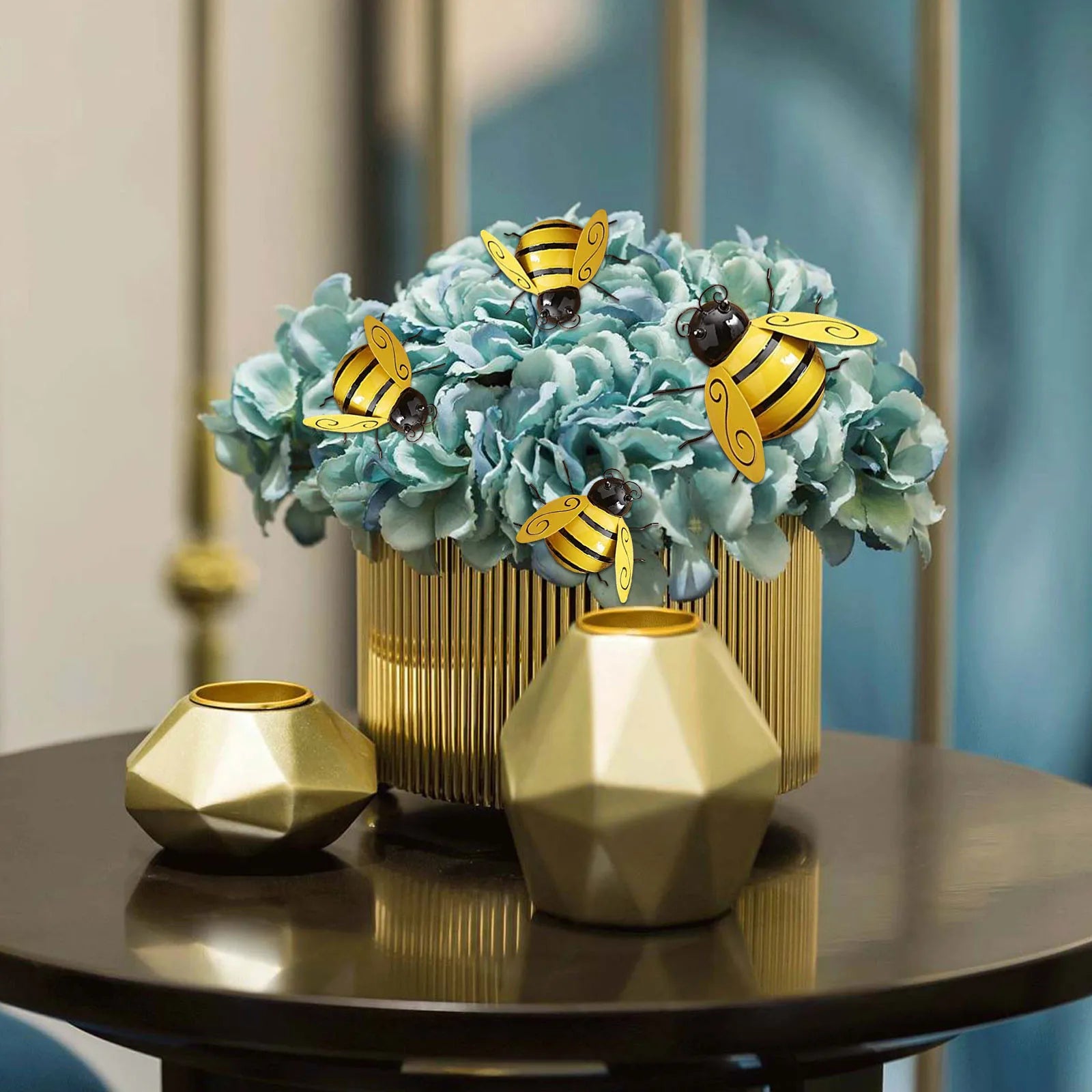 4PCS Simulated Bumble Bee Art Set Garden Sculptures for Patio Yard Outdoor Decoration Plant Flower Pot Realism Ornaments Qme