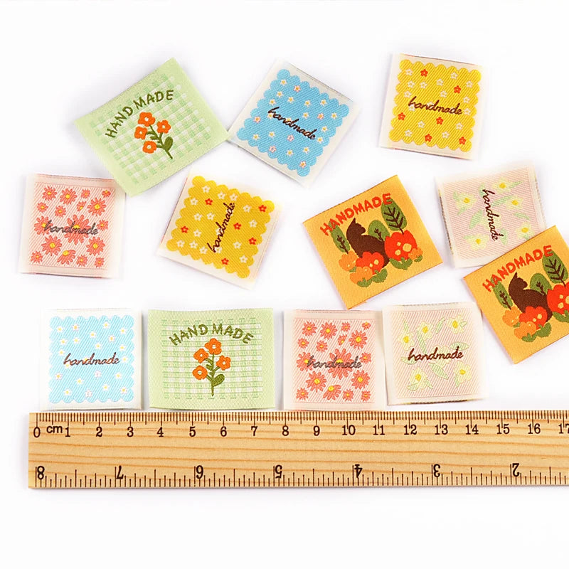 30pcs 33-41mm Colorfull Mix Flower Pattern Labels For DIY Clothes Bag Decoration Delicate Sewing Accessories Without Gum cp4179 Qme 30pcs 3.3-4.1cm
