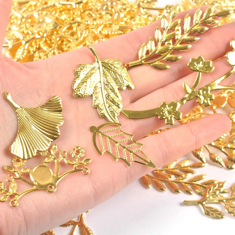 Mixed Gold Leaf Filigree Wraps Metal Crafts Connectors For Making Jewelry Accessories DIY Scrapbook Handicraft Home Decor yk0912 Qme