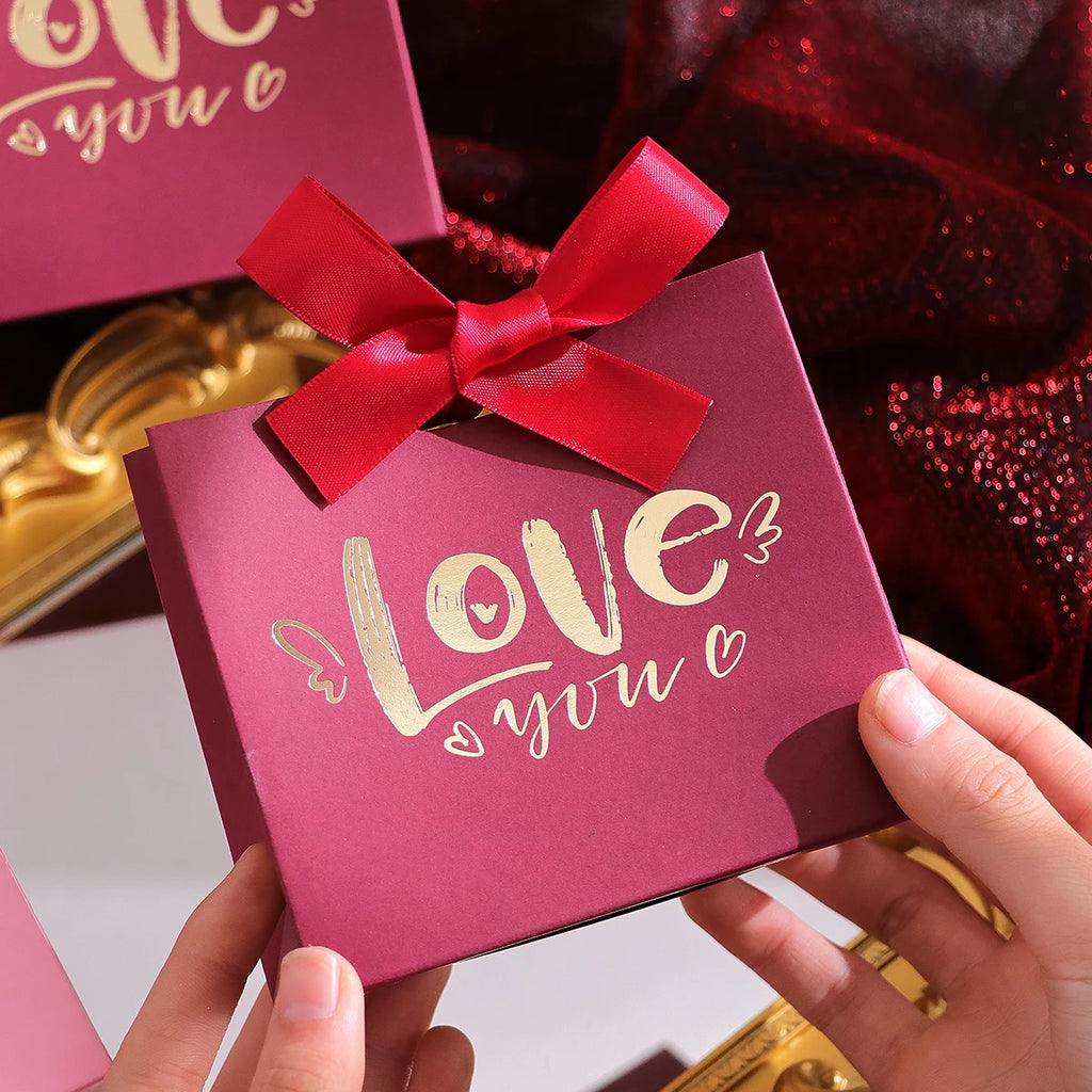 Set of 10 Elegant Mini Gift Boxes - “Love” Design for Candies, Chocolates and Small Gifts - Perfect for Weddings, Bridal Showers Qme