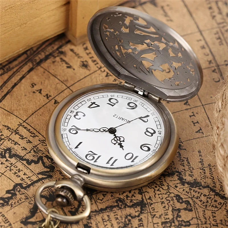 Retro Copper Magpie Animal Engraved Necklace Pendant Quartz Pocket Watch Qme