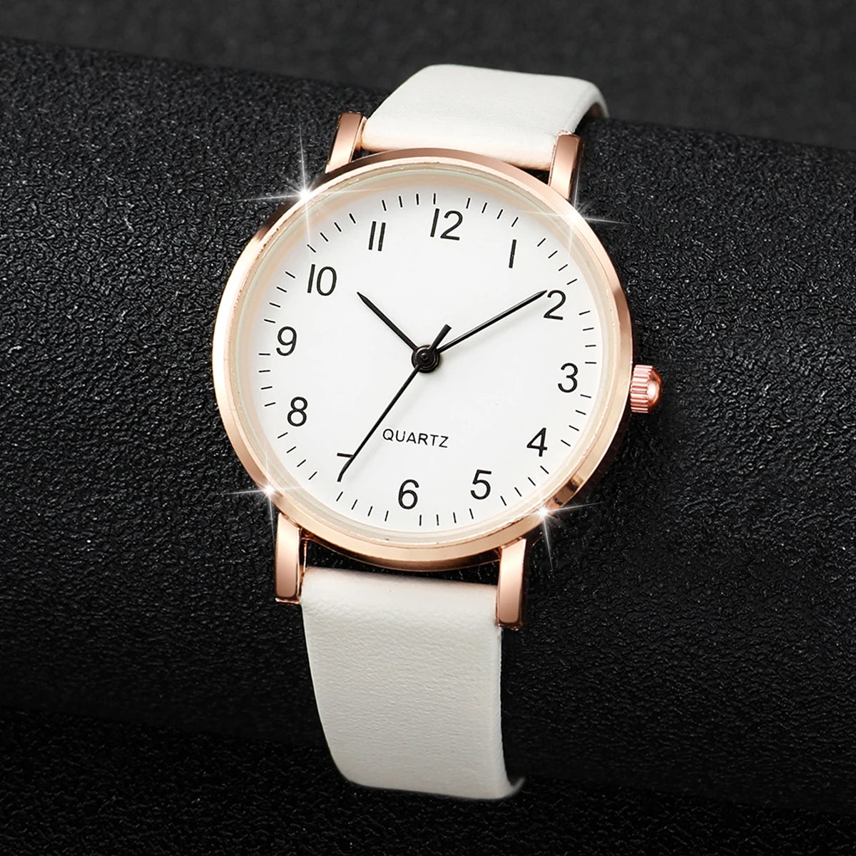 Relógio de quartzo com mostrador árabe feminino, pulseira de couro, relógios sem caixa, moda, 2 peças Qme