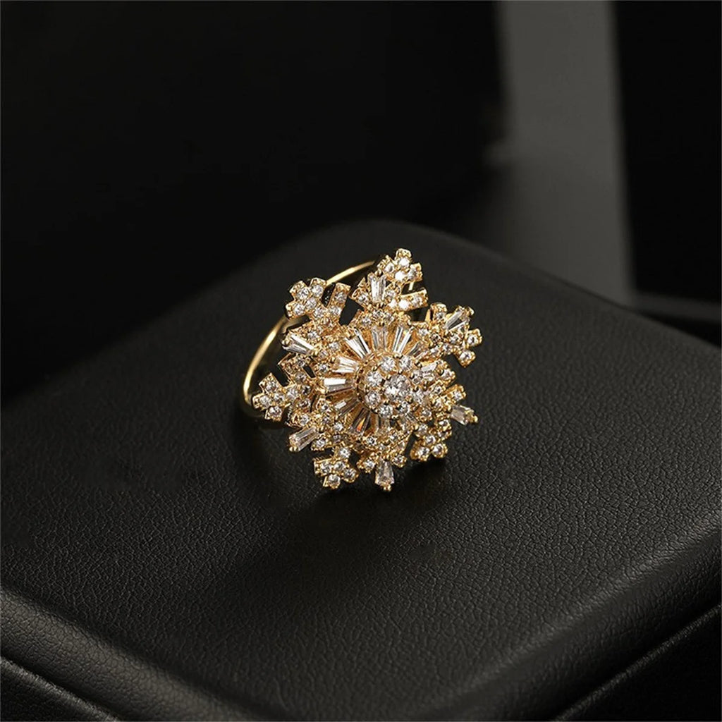 Fashion Luxury Crystal Snowflake Rings for Women Rotatable Anti Stress Anxiety Zircon Adjustable Ring Christmas Jewelry Gifts Qme jin resizable
