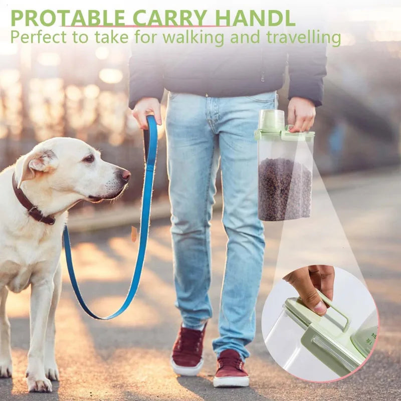 Pet food storage container with measuring cup, 2-liter cat and dog food storage container, suitable for small dogs and cats Qme