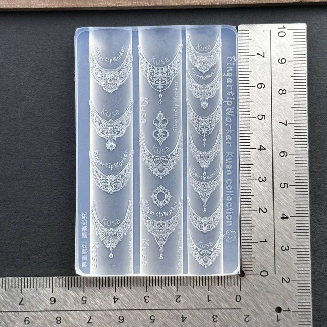 Transparent DIY Acrylic Nail Art Mold French Heart Necklace Butterfly Qme A5