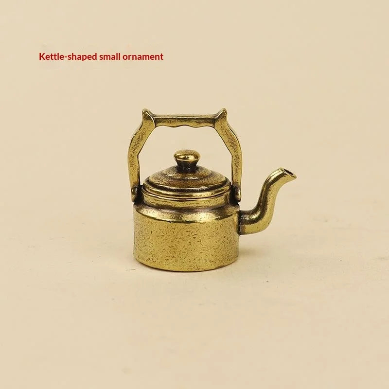 Desk Ornament Antique Copper Mini Fingertip Kettle Teapot Pocket Incense Burner Retro Brass Tea Pet Home Decor Accessories Qme
