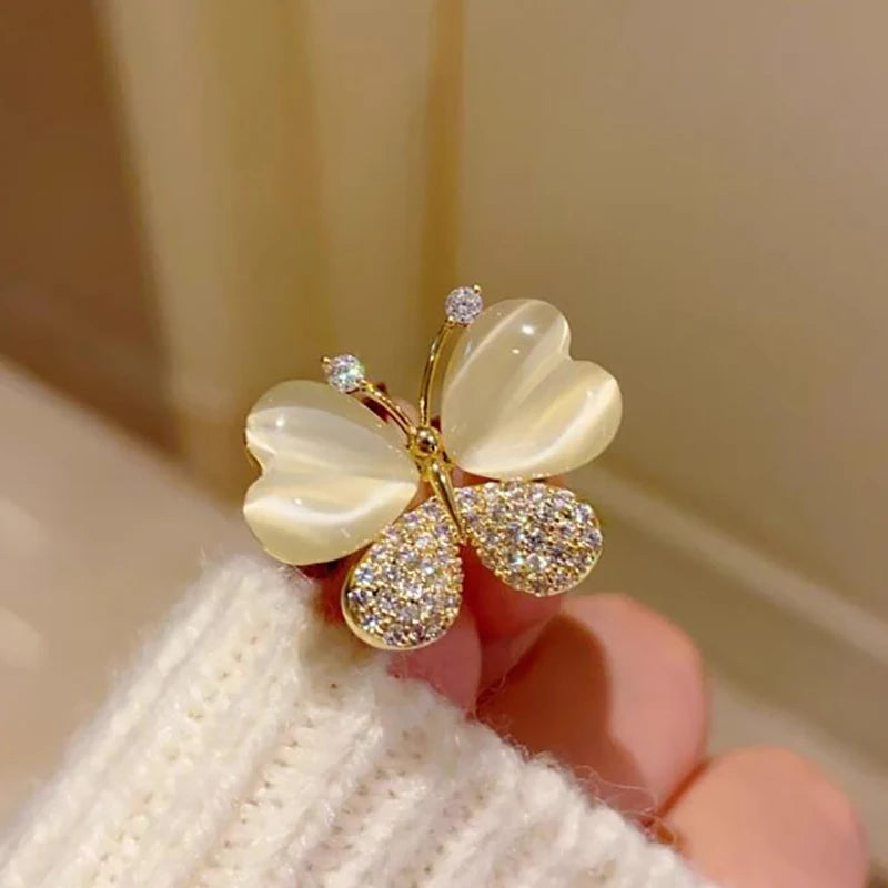 Vintage Dragonfly Brooches For Women High Grade Fashion Insect Brooch Pins Coat Accessories Animal Jewelry Gifts Qme White