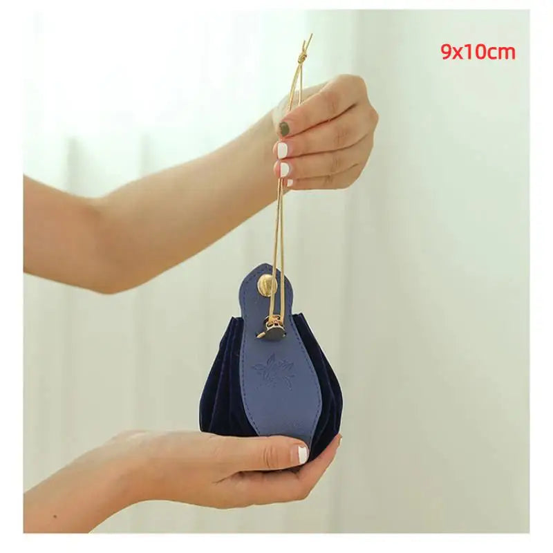 Velvet Drawstring Bag Embossed Floral Pattern Jewelry Storage Pouch Candy Bags For Wedding Party Favors Packaging Organizer Qme size2 C
