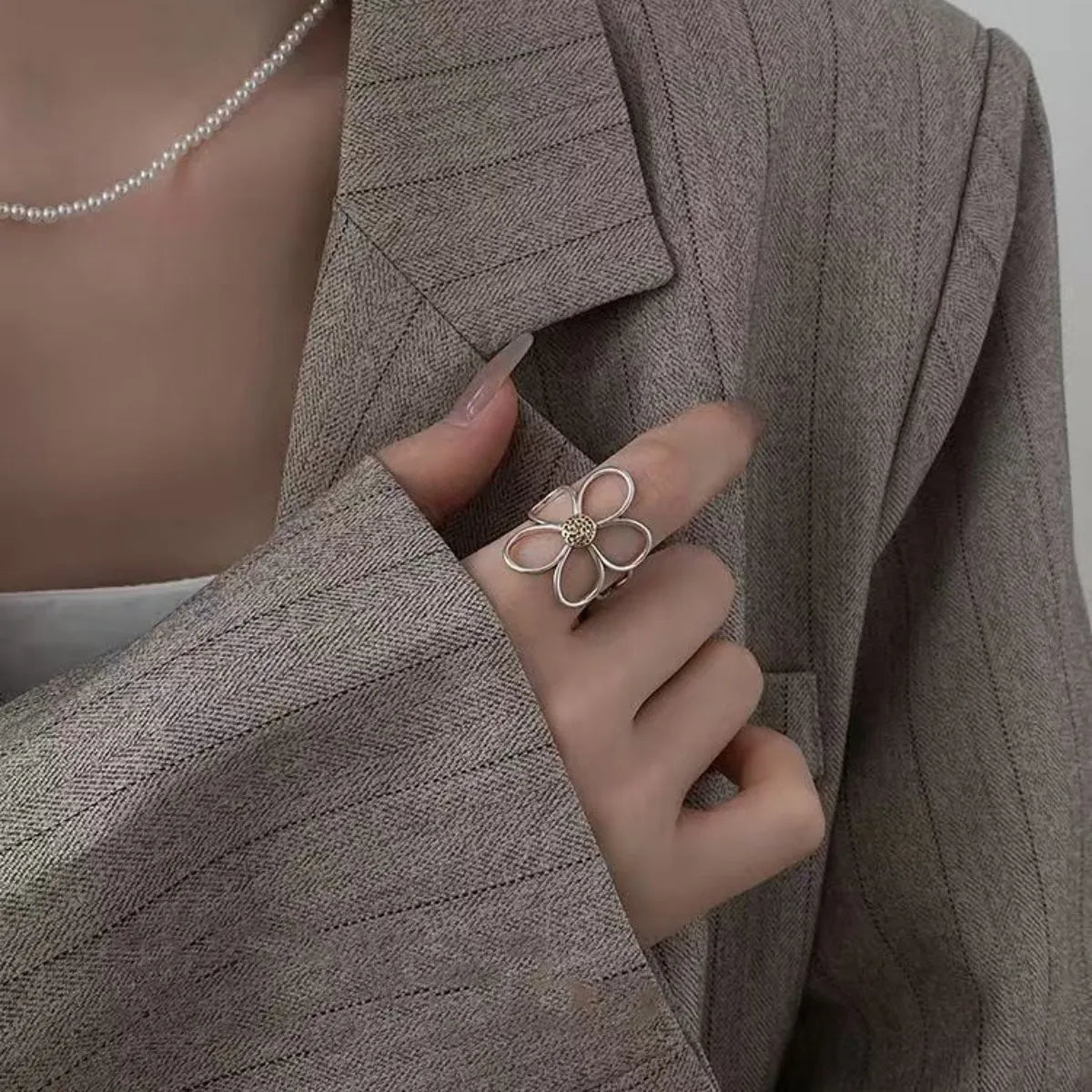 Rings for Fashion Women Charm Couple Minimalist Handmade Sense of Design Simple Big Opening Flower Ring Party Jewelry Gift Qme