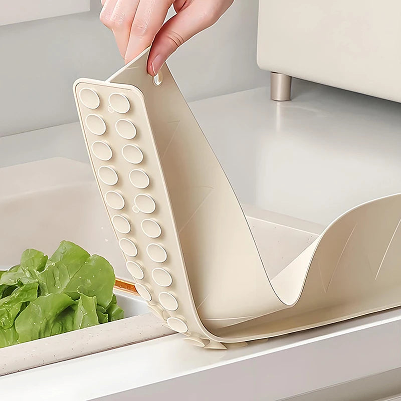 1 PCS Silicone Sink Splash Guard With Suction Cup Sink Baffle Splash Guard Splash Protector For Kitchen Island And Bathroom Qme
