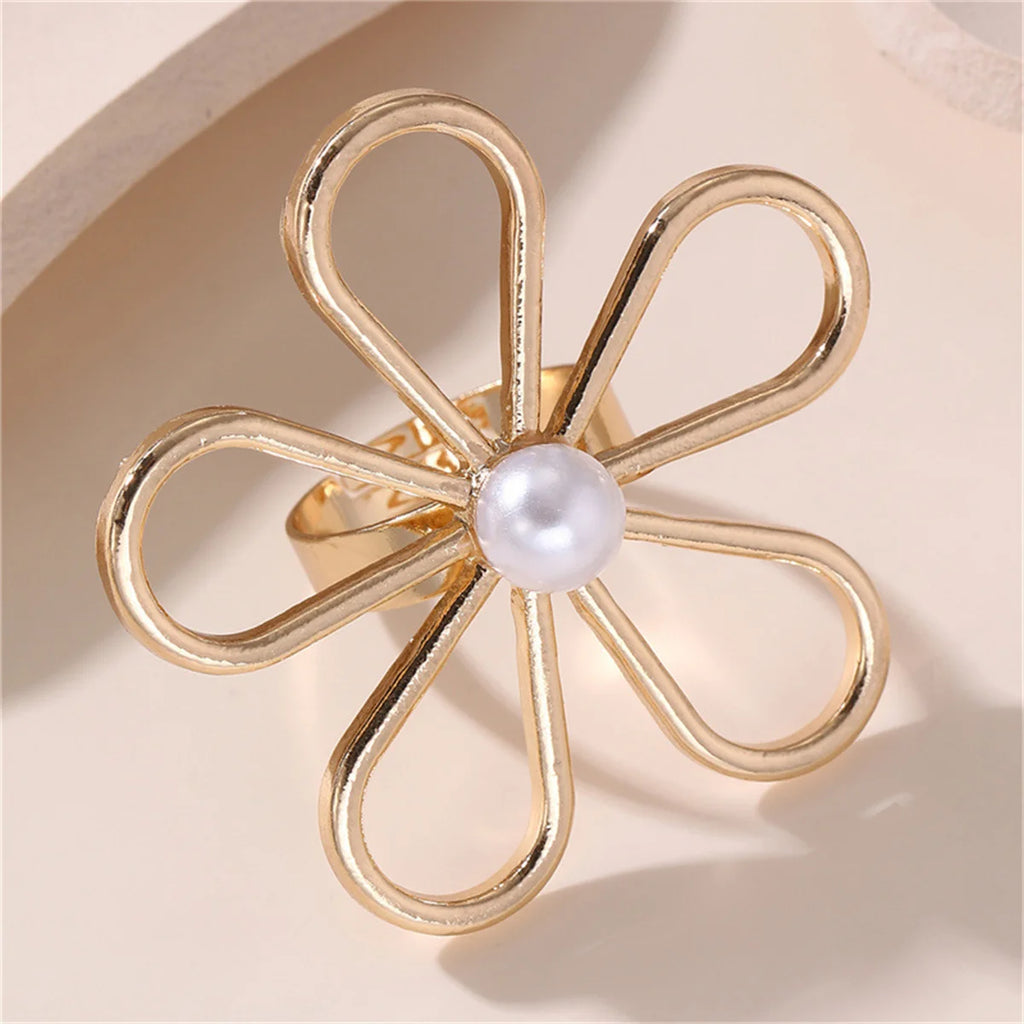 Vintage Exaggerated Metal Flower Starfish Pearl Rings for Women Fashion Aesthetic Beach Style Gold Color Vacation Jewelry Gift Qme