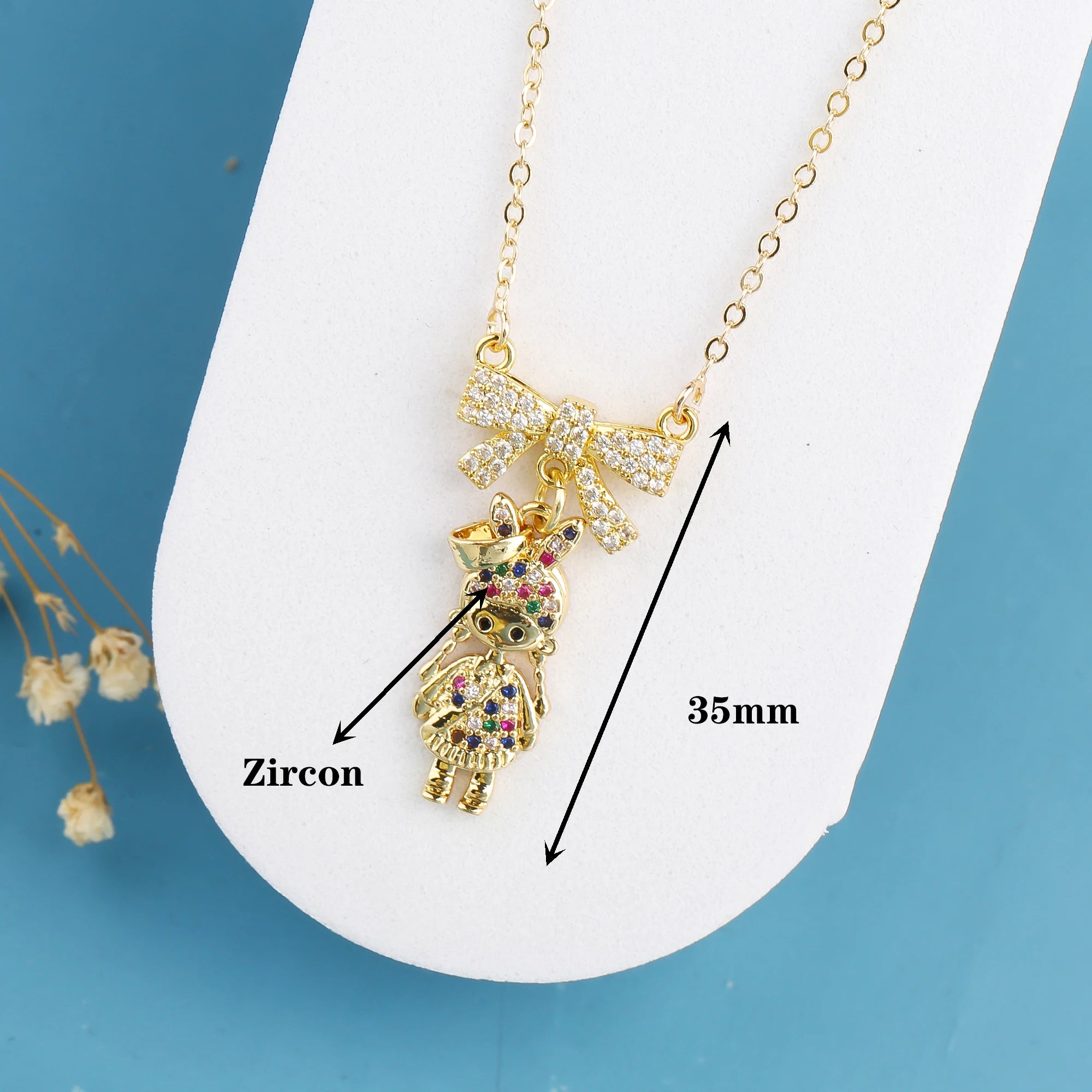 New Design Cute Boy Girl Character Zirconia Pendant Necklace Classic For Man Girl Wedding Jewelry Accessories Birthday Gift Qme