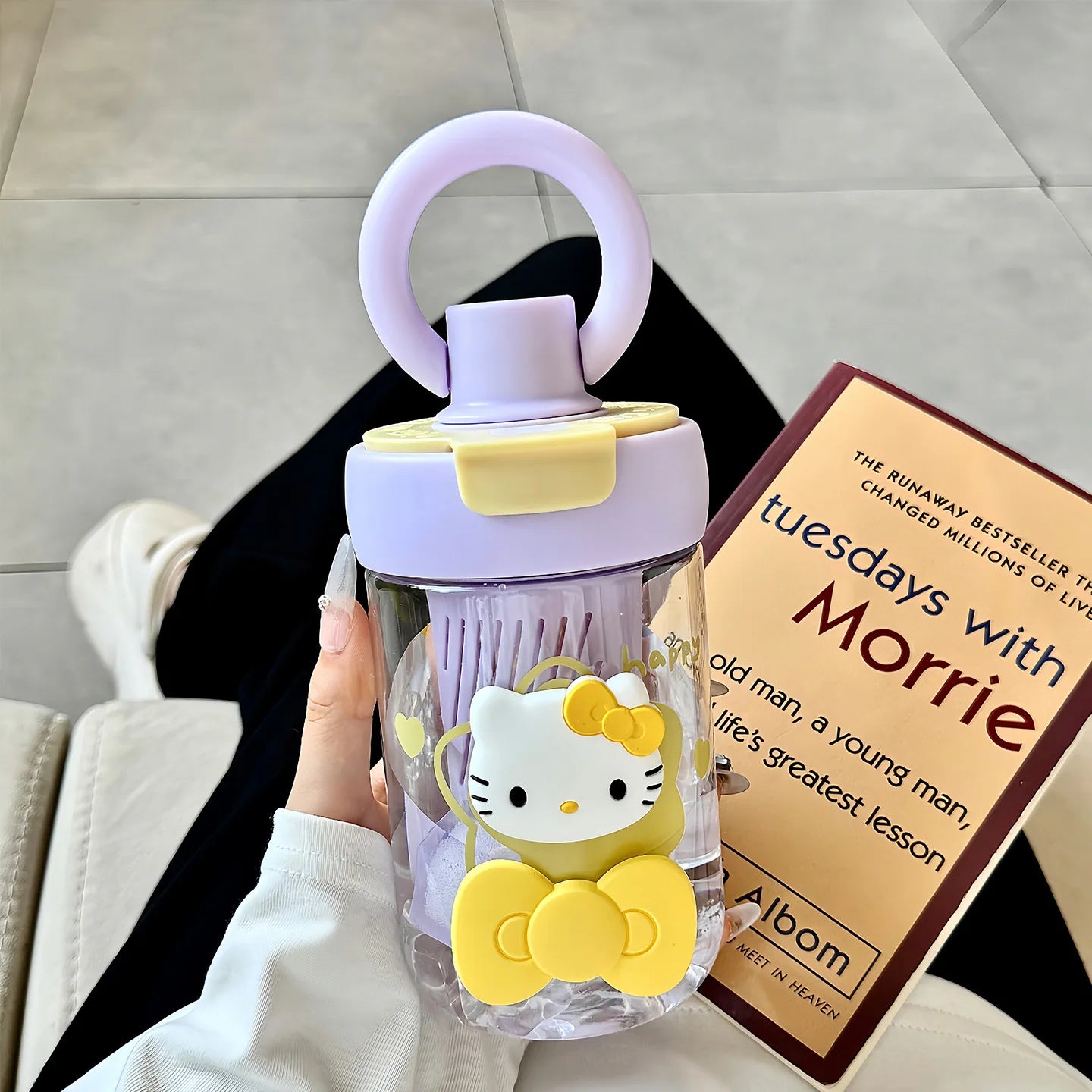 Hello Kitty Stylish Water Cup for Girls New Summer Student-Friendly Portable Large-Capacity Straw Cup Teacup Qme 4 600ml